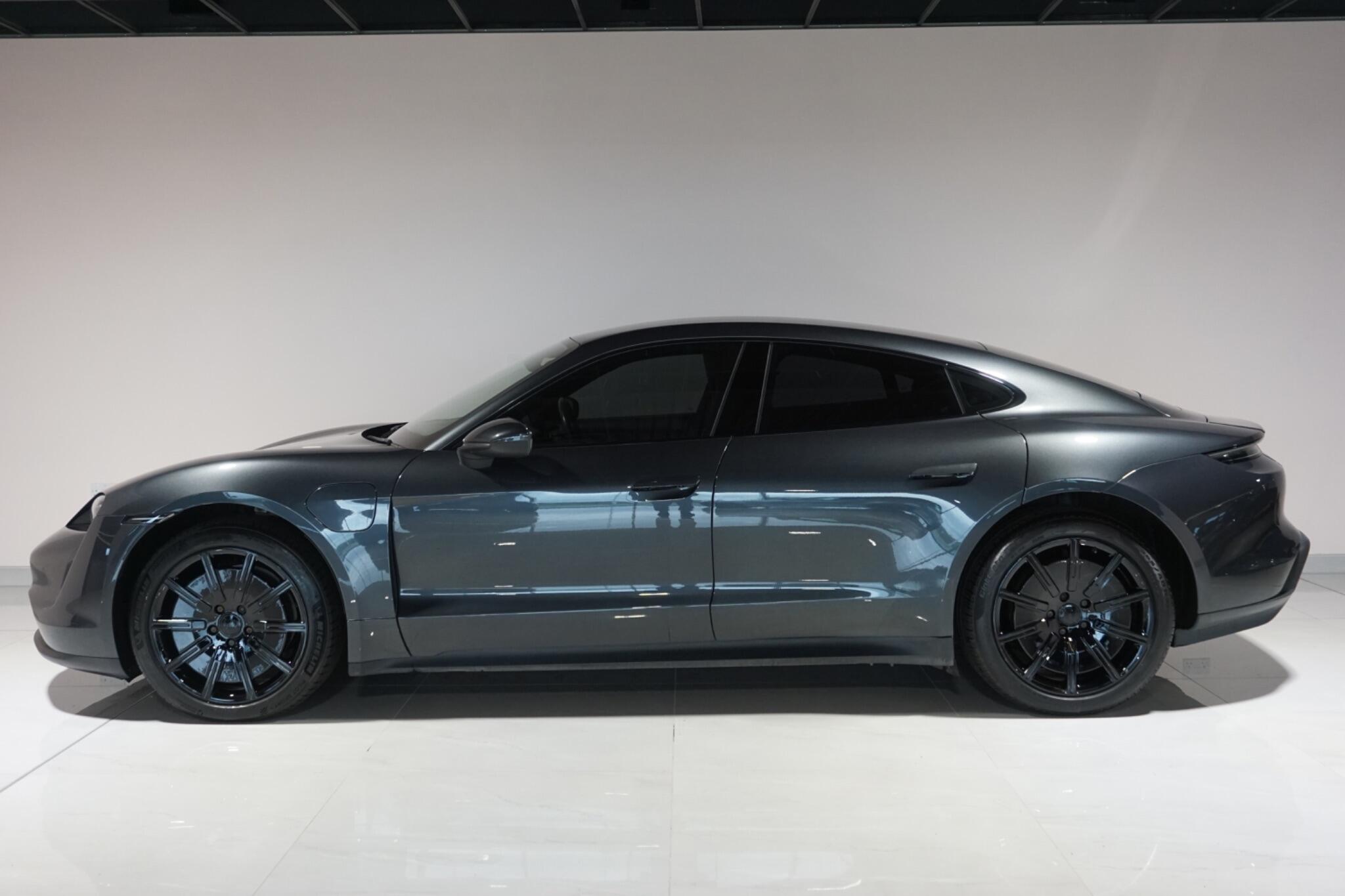 Porsche Taycan Performance Plus 93.4kWh 4S Saloon 4dr Electric Auto 4WD (571 ps)